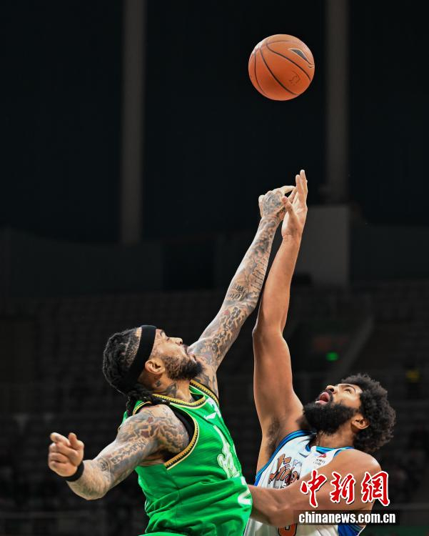 官方网站-CBA常规赛第15轮:辽宁本钢队82:75胜新疆伊力特队|赵继伟|篮球职业联赛|于海洋|男子篮球|职业联赛_新浪体育_新浪新闻