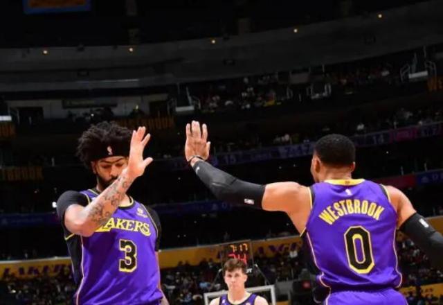 百家乐玩法-最好的浓眉回来了!湖人穿越阴影只待詹皇复出