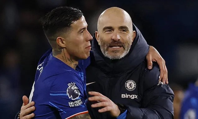 官方网站-跟队：恩佐被禁赛后，马雷斯卡换社媒头像或暗示切尔西做法